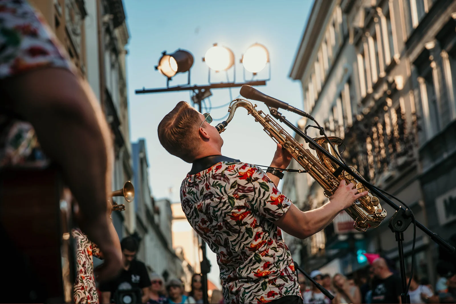 Saksofonista na wesele