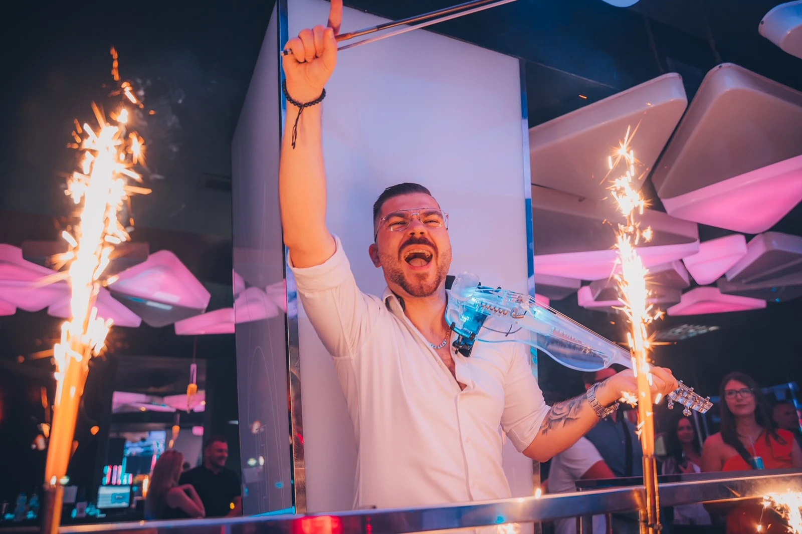 Skrzypek na wesele — skrzypce elektryczne