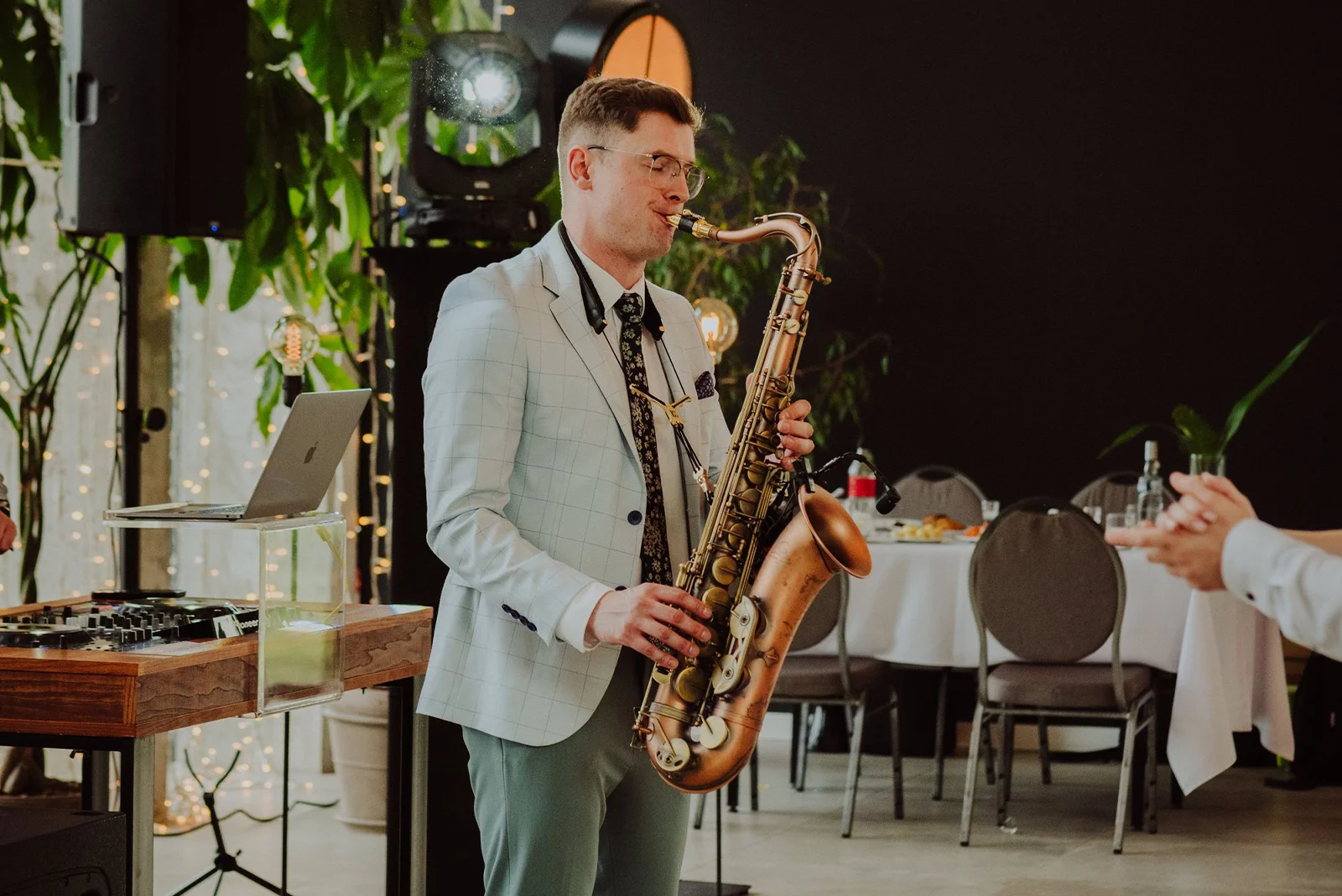 Wesele Oli i Dawida — Saksofonista na wesele