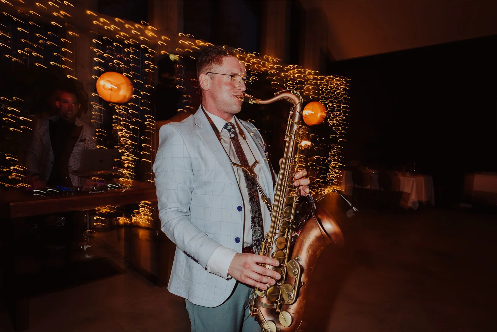 Wesele Oli i Dawida — Saksofonista na wesele