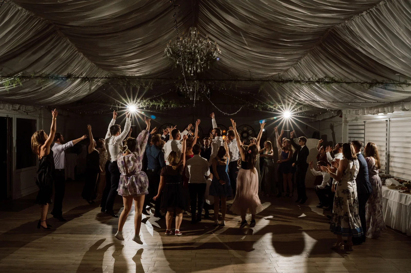 Widok na cały parkiet